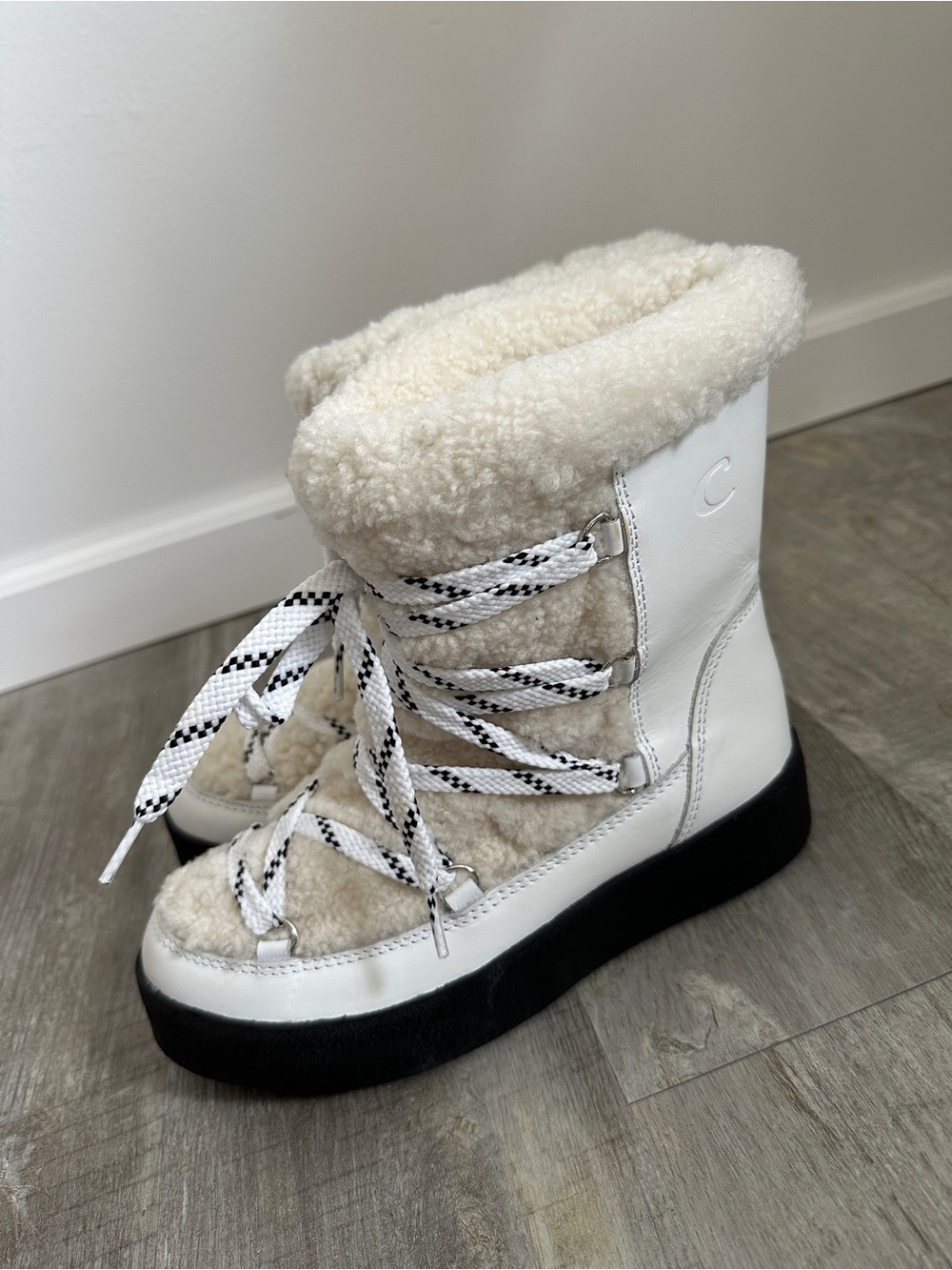 La Canadienne Eloise Shearling-lined Leather Snow Winter Boot White Size 37 - Picture 5 of 7